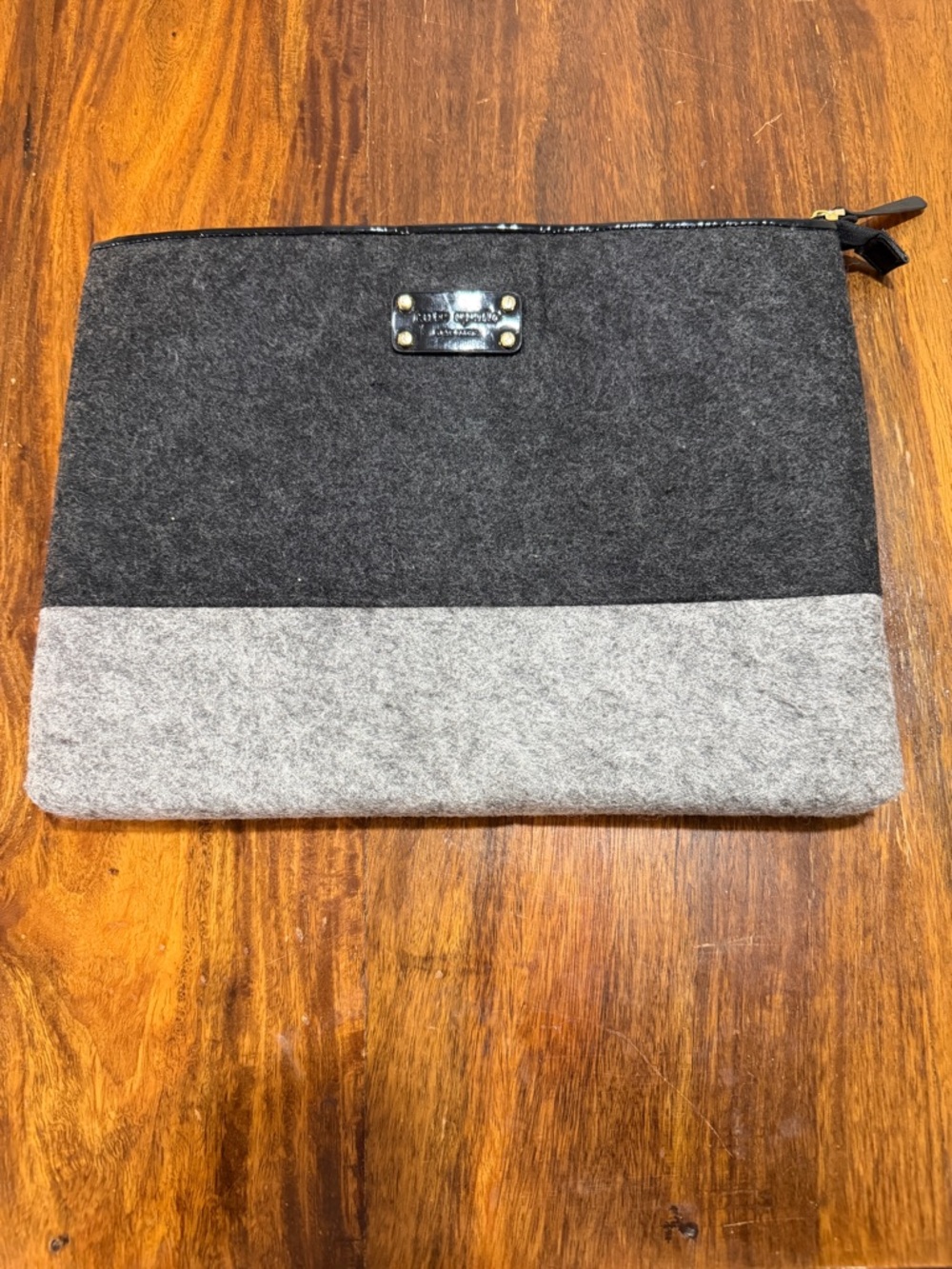 kate spade Two-Tone Felt Travel Pouch in Dark Gray & Light Gray